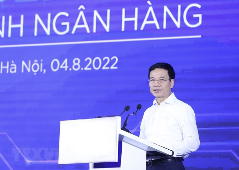 Bộ trưởng Nguyễn Mạnh Hùng phát biểu tại Ngày Chuyển đổi số ngành Ngân hàng