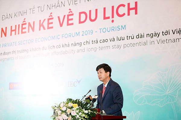 Thứ trưởng Lê Quang Tùng: Ngành du lịch cần chú trọng trải nghiệm văn hoá, đa dạng hoá, nâng cao chất lượng sản phẩm