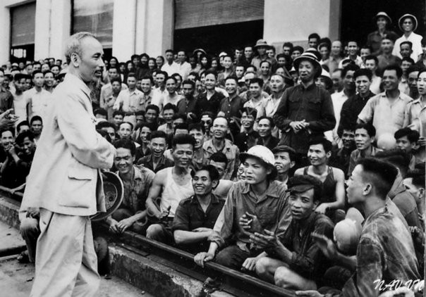 Học tập tư tưởng, đạo đức, phong cách của Chủ tịch Hồ Chí Minh trong tác phẩm 