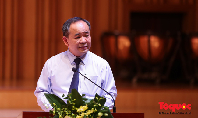 Thứ trưởng Lê Khánh Hải: Phải xử lý nghiêm khắc nhất hành vi đốt pháo sáng của CĐV Nam Định