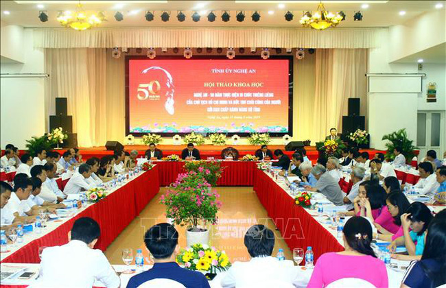 Hội thảo 50 năm thực hiện Di chúc thiêng liêng của Chủ tịch Hồ Chí Minh tại Nghệ An