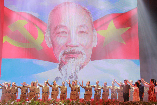 Tổ chức Liên hoan Tuyên tuyền lưu động kỷ niệm 65 năm Ngày chiến thắng Điện Biên Phủ tại 7 tỉnh/thành phố