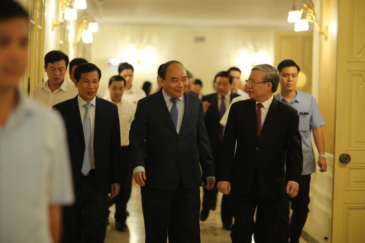 Thủ tướng Nguyễn Xuân Phúc dự chương trình nghệ thuật đặc biệt Lời Bác dặn trước lúc đi xa