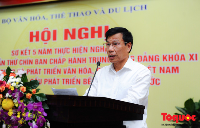 Hội nghị sơ kết thực hiện Nghị quyết số 33 về xây dựng và phát triển văn hoá, con người Việt Nam