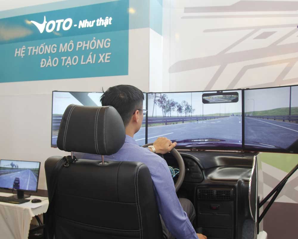 Lần đầu tiên Việt Nam có hệ thống mô phỏng đào tạo lái xe ô tô chuẩn quốc tế