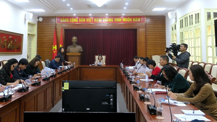Thứ trưởng Trịnh Thị Thủy làm việc với Ban soạn thảo, Tổ biên tập xây dựng Đề án 