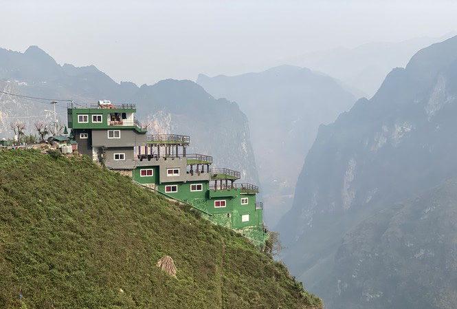 Bộ VHTTDL yêu cầu Hà Giang xử lý công trình sai phạm Panorama trên Mã Pì Lèng