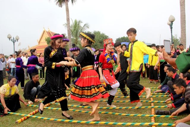 Khám phá văn hóa đặc sắc của các dân tộc tại Làng Văn hóa, Du lịch dịp 30/4