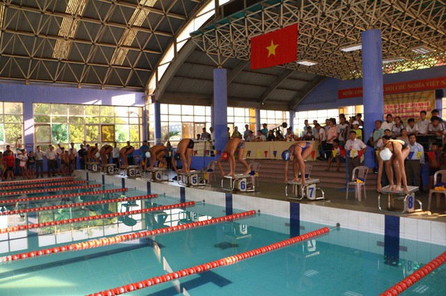 Thừa Thiên Huế phát động học sinh tập luyện môn bơi phòng, chống đuối nước