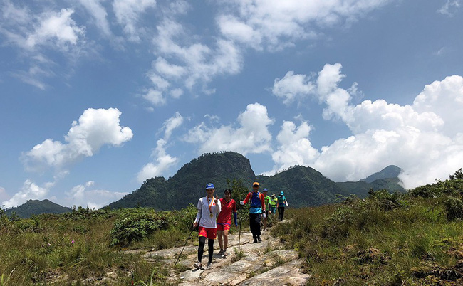 Tổ chức Giải leo núi chinh phục đỉnh Lảo Thẩn năm 2019