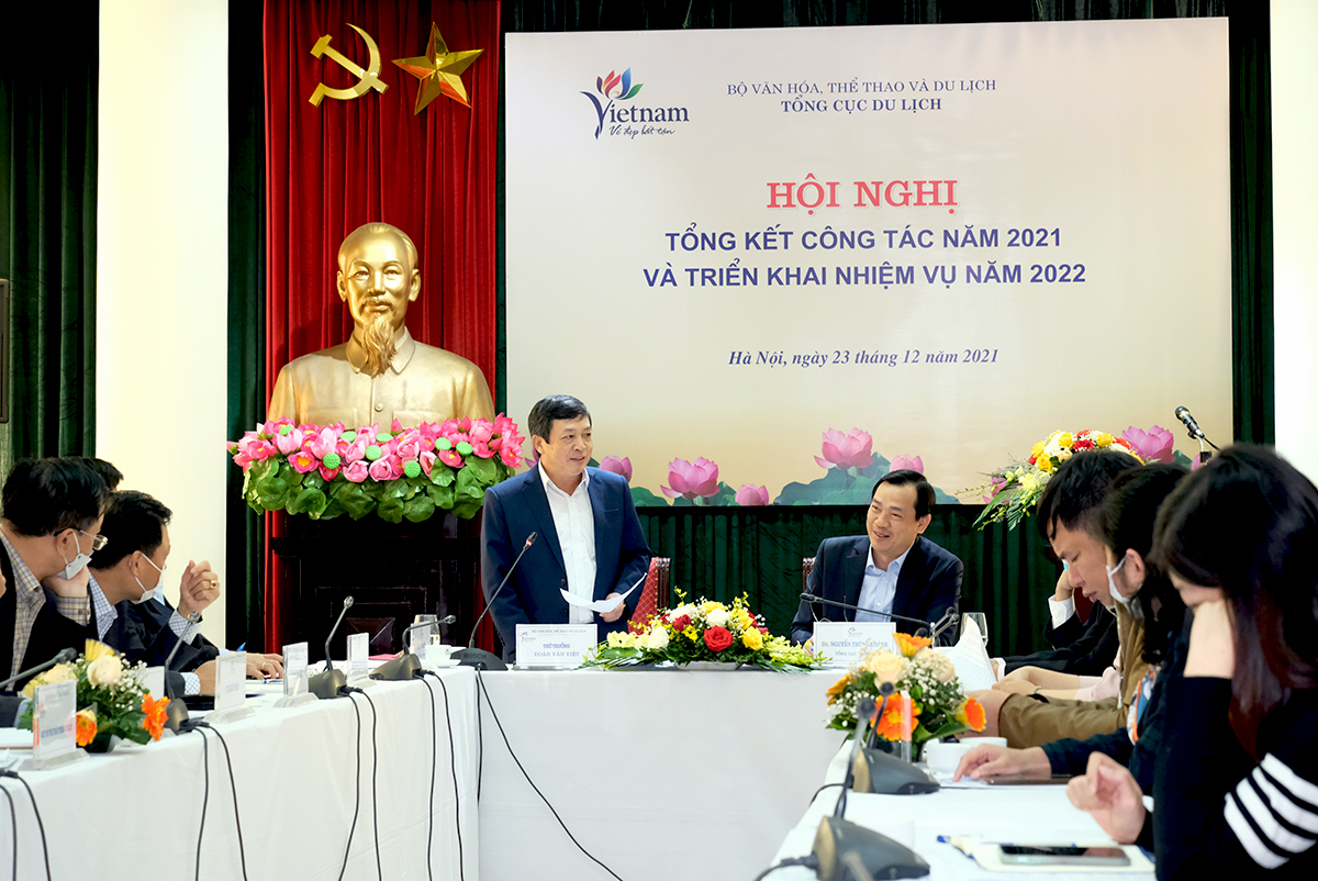 Vượt qua khó khăn năm 2021, ngành du lịch hướng tới thích ứng an toàn, linh hoạt, từng bước phục hồi hoạt động