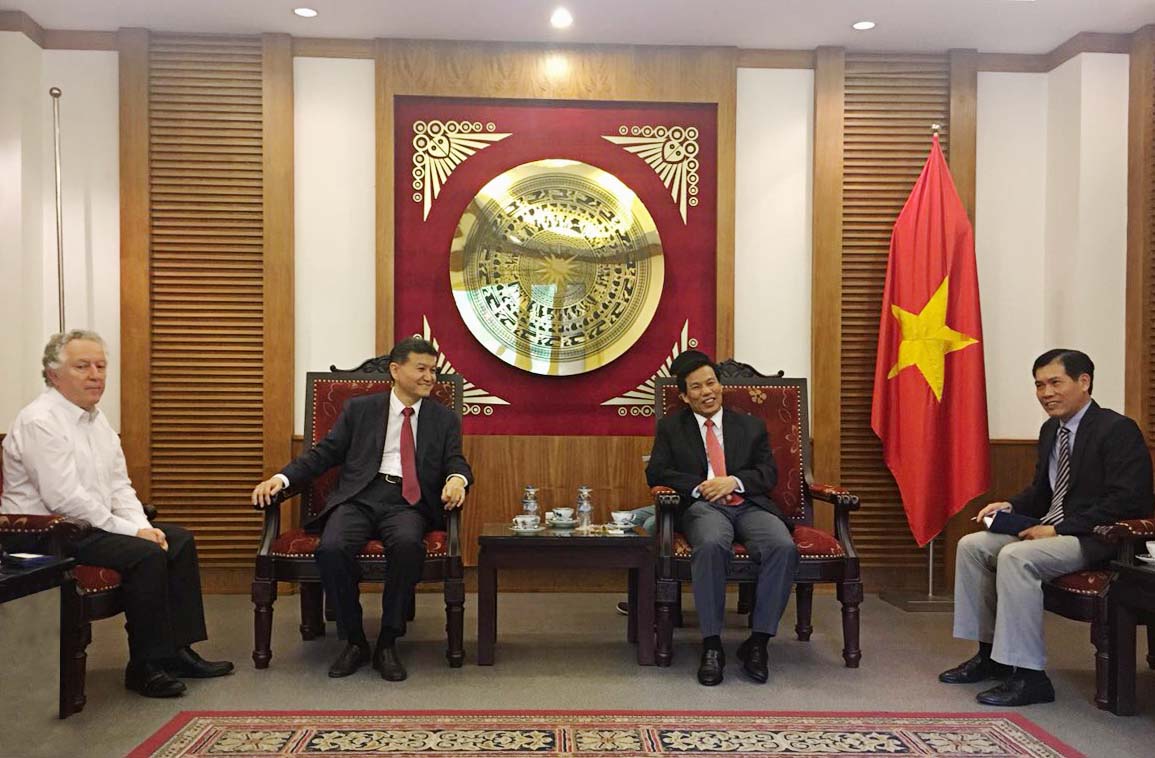 Bộ trưởng Bộ VHTTDL Nguyễn Ngọc Thiện tiếp Chủ tịch Liên đoàn cờ vua thế giới