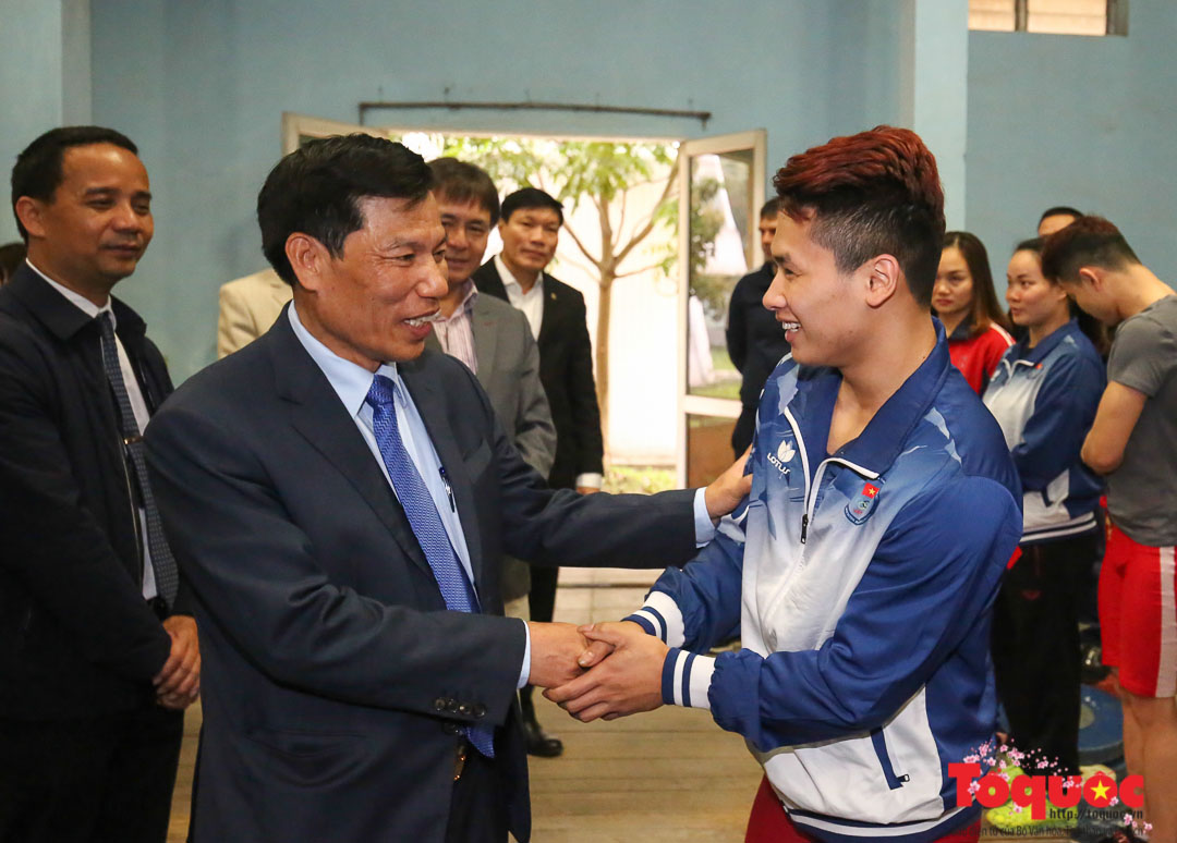 Bộ trưởng Nguyễn Ngọc Thiện làm việc tại Trung tâm Huấn luyện thể thao Quốc gia