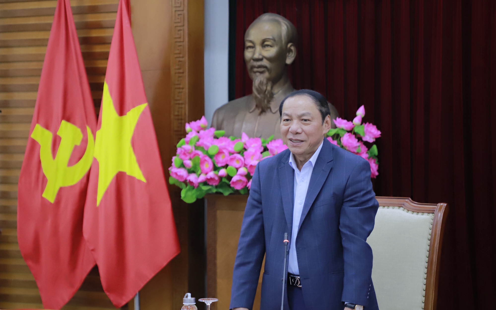 Phê duyệt danh sách thành viên Tiểu ban giúp việc về chuyển đổi số và Đề án 06 cho Ban Chỉ đạo của Bộ VHTTDL về phát triển khoa học, công nghệ, đổi mới sáng tạo, chuyển đổi số và Đề án 06 