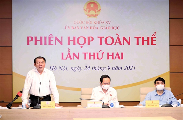 Tầm nhìn dài hạn cho điện ảnh Việt Nam phát triển