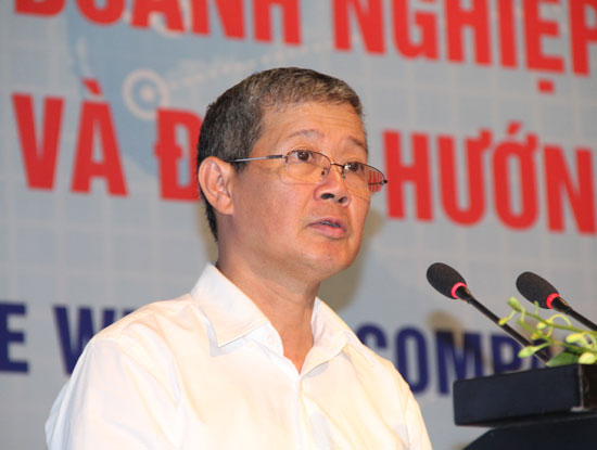 Thứ trưởng Nguyễn Thành Hưng mong muốn được lắng nghe các doanh nghiệp FDI chia sẻ nhận định và đưa ra các kiến nghị về những rào cản pháp lý, những thách thức mà doanh nghiệp gặp phải (Ảnh: Hương Giang)
