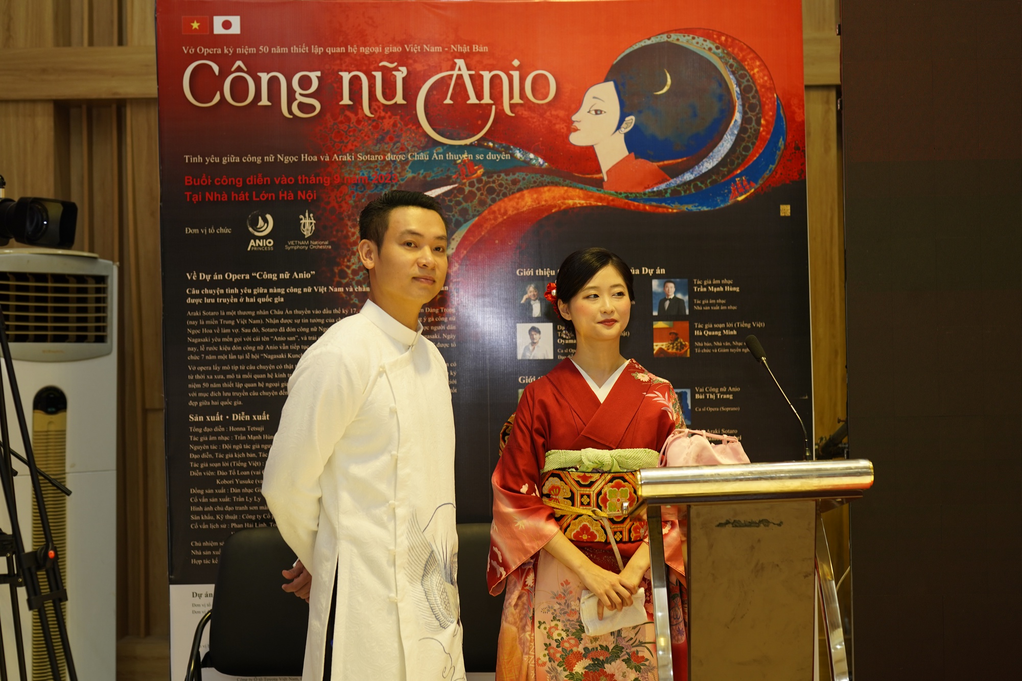 Công bố diễn viên chính của vở Opera 