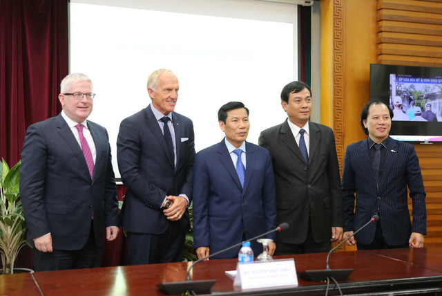 Huyền thoại Golf thế giới chính thức trở thành Đại sứ Du lịch Việt Nam