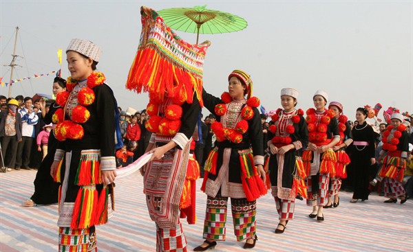 Bảo tồn, phát huy trang phục truyền thống các Dân tộc thiểu số: Đừng để “nét riêng” các dân tộc mất đi theo người già