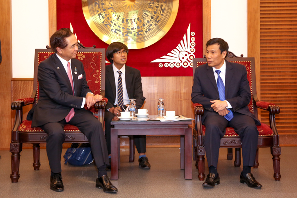 Bộ trưởng Nguyễn Ngọc Thiện tiếp Thống đốc tỉnh Kanagawa