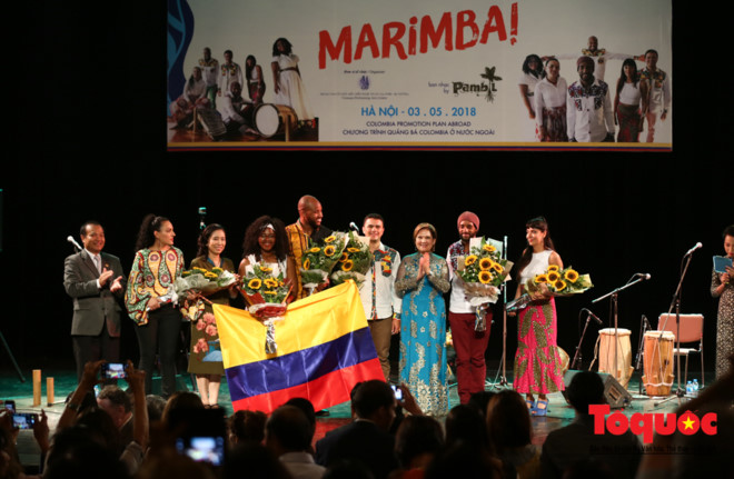 Vượt nửa vòng trái đất âm nhạc truyền thống Colombia ngân vang tại Nhà hát Lớn Hà Nội 