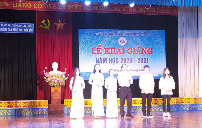 Trường Cao đẳng Văn hóa nghệ thuật Việt Bắc khai giảng năm học mới 2020 – 2021